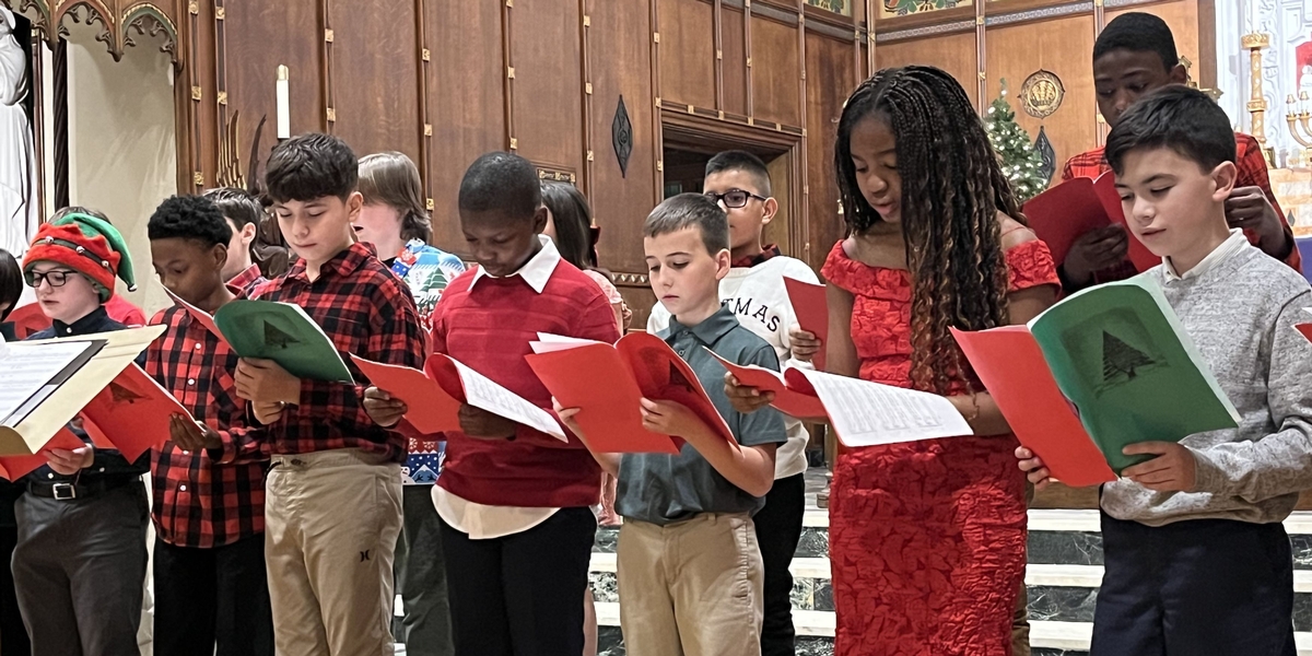 Middle school students perform at Christmas music concert